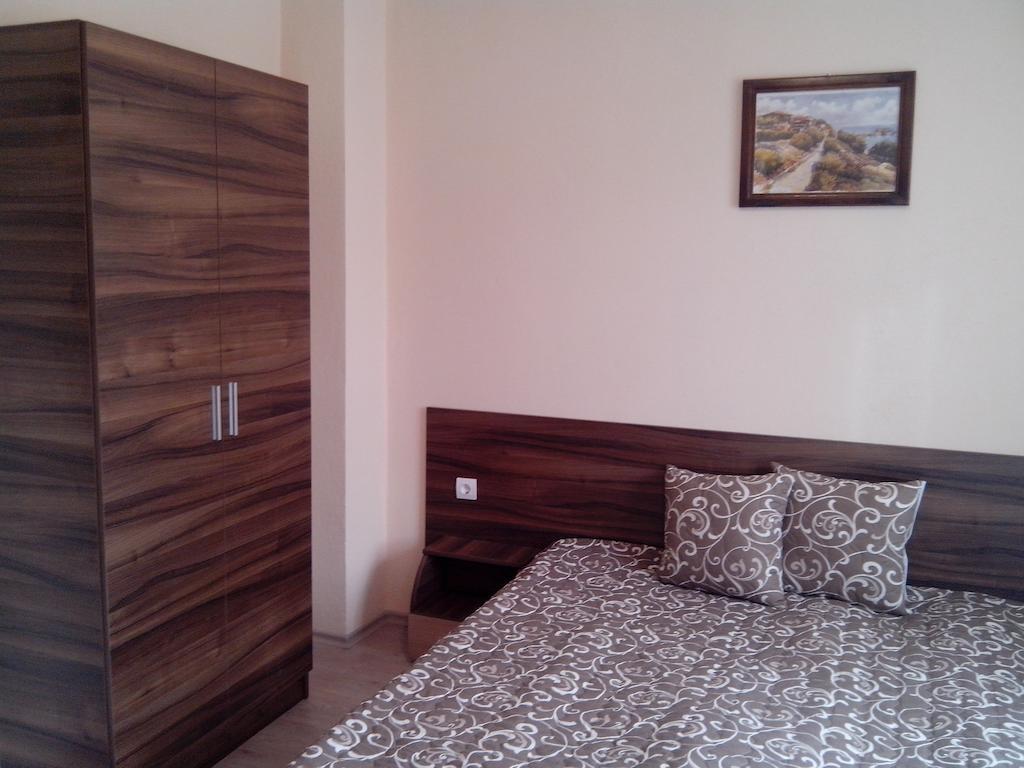 Advel Guest Hous Hotell Madzhare Rum bild