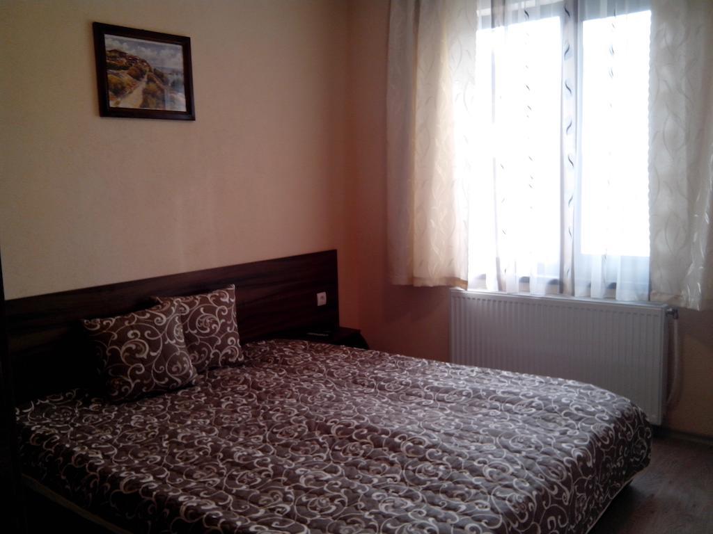 Advel Guest Hous Hotell Madzhare Rum bild